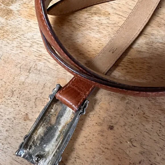 Ann  Taylor Genuine Leather Belt Thin Tan Silver Buckle Size Medium Brown - Picture 6 of 7